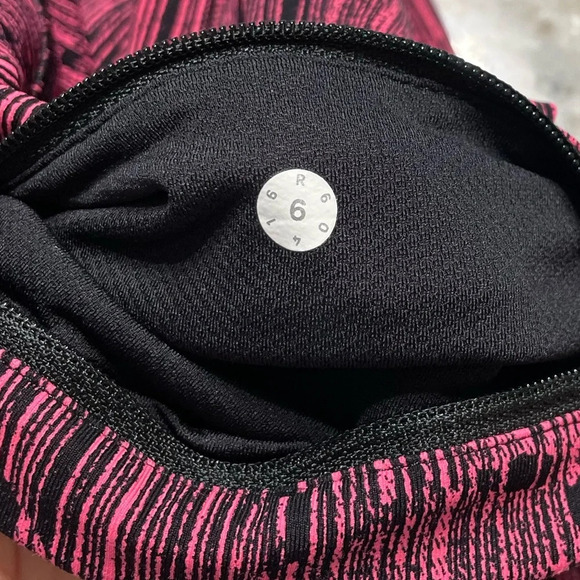 Lululemon Pace Rival Crop (19") Down Pour Electric Coral Black / Black size 6 - Picture 4 of 13